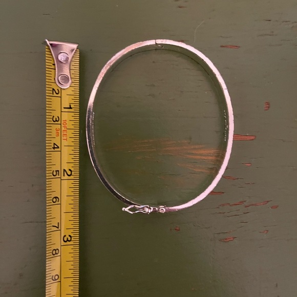 Stella & Dot engraved bangle - Picture 7 of 10